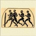 Справа и внизу: бегуны на короткие и длинные дистанции (изображение на панафинейской